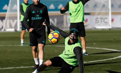 Ramos ngầu như chiến binh trong buổi tập của Real Madrid