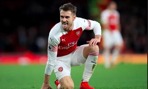 Ramsey đáp trả cực gắt sau câu nói "ngồi xuống" của Dier