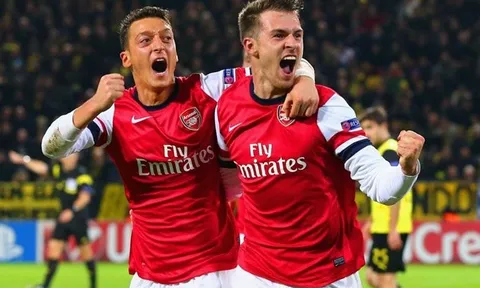 Ramsey, Ozil lên tuyển thăng hoa: Trăm sự tại Wenger?