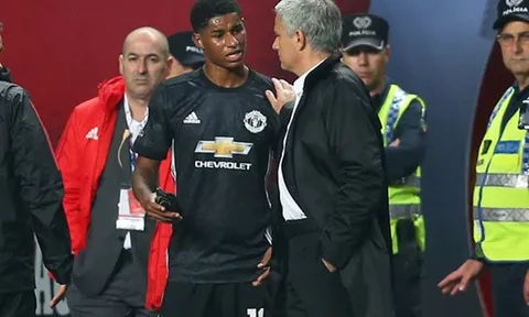 Rashford nghĩ gì khi bị Mourinho đày ải? Rio Ferdinand biết câu trả lời!