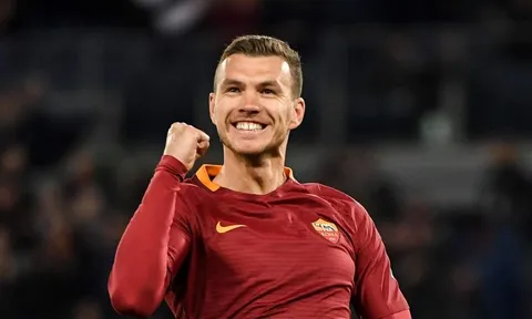 Real gọi điện, sao Roma từ chối bắt máy