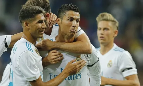 Real Madrid 2-1 Fiorentina: Cái bĩu môi ẩn ý của CR7