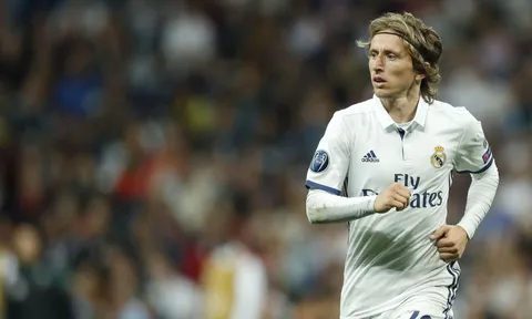 Real Madrid có nên giữ chân Luka Modric?