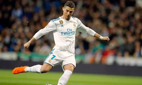 Real phá vỡ sự im lặng về cáo buộc hủy hoại Ronaldo