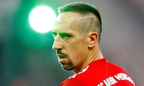 Ribery nhận hình phạt từ Bayern vì quá khích trên MXH