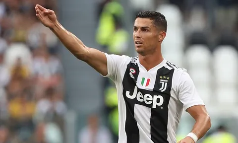 Rivaldo: 'Chẳng cần nói nhiều, không ai thay được Ronaldo'
