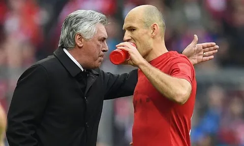 Robben 'dỗi' Ancelotti vì không cho tập... ăn vạ