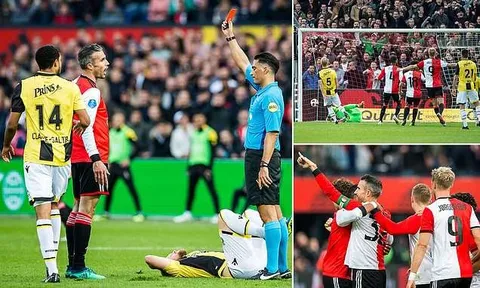 Robin van Persie ghi bàn đẳng cấp rồi bị đuổi khỏi sân chưa đầy 5 phút