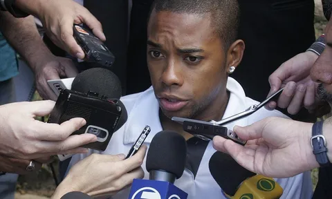 Robinho, từ thần đồng bóng đá đến scandal hiếp dâm gây rúng động