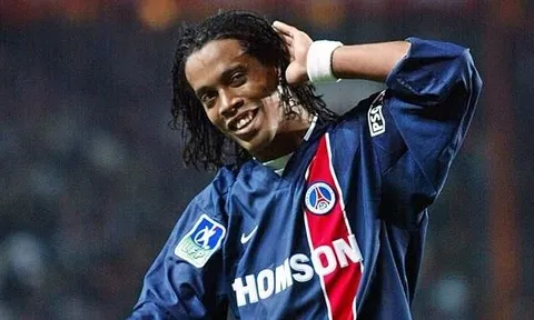 Ronaldinho khi còn tung hoành tại PSG