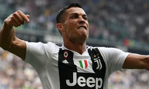 Ronaldo bị điều tra, Juventus có thể bị cấm thi đấu
