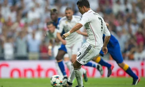 Ronaldo xứng danh "Penaldo" tại Champions League