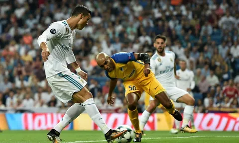 Ronaldo có cú đúp, Real Madrid thắng dễ APOEL Nicosia