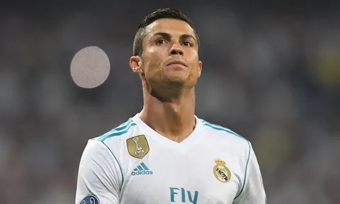 Ronaldo đang chuyển hóa thành tiền đạo như thế nào?