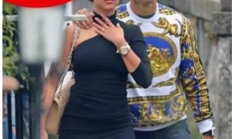Ronaldo đi nghỉ dưỡng cùng gia đình với bộ cánh màu mè