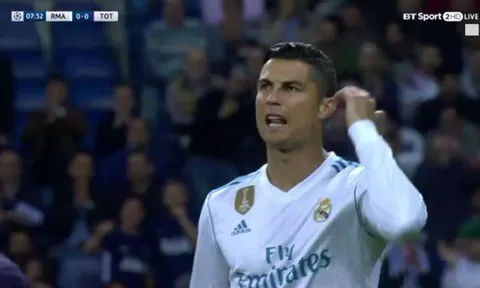 Ronaldo 'điên máu' chỉ vì Benzema lỡ sút ra ngoài