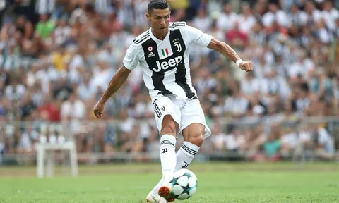 Ronaldo nói gì sau khi khai hỏa cho Juventus?