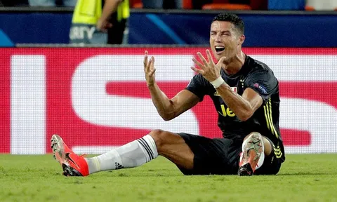 'Ronaldo bị thẻ đỏ vì trọng tài thích tưởng tượng'