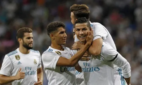 Ronaldo tỏa sáng, Real giữ cúp bạc ở lại Bernabeu