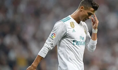 Ronaldo trở lại, Real thua sốc trước Betis