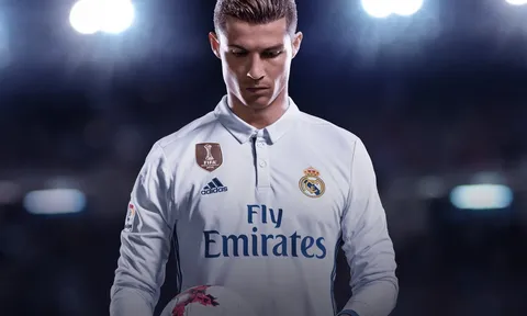 Ronaldo và bóng vàng: Chỉ cần ta vẫn đứng nơi đây chờ em...