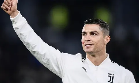 "Ronaldo xứng đáng giành bóng vàng"