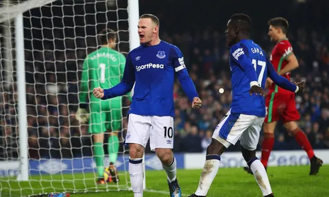 Rooney lại rực sáng, Everton vùi dập Swansea tại Goodison Park