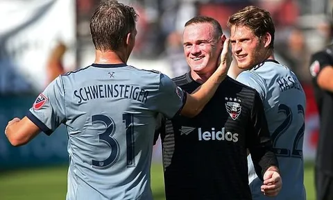 Rooney lại thăng hoa ở MLS, nạn nhân lần này là đội bóng của Schweinsteiger