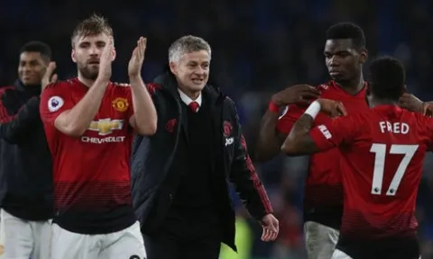 Rooney: "Tôi chưa từng thấy điều đó xảy ra bao giờ thời Mourinho"