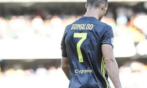 Ronaldo: Không phải xuất sắc nhất mà còn tệ nhất?