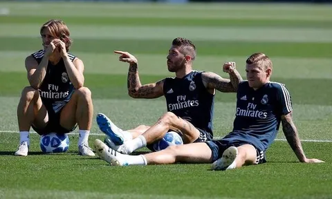 Ramos và những khoảnh khắc 'cực điên' trên sân cỏ