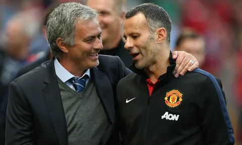 Giữa tâm bão, Ryan Giggs vẫn giành lời đường mật cho Mourinho