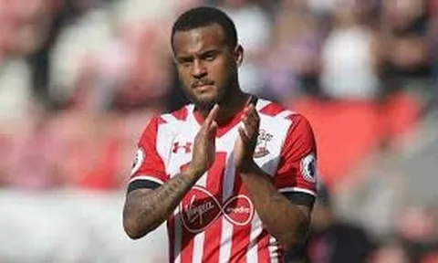 Ryan Bertrand, mục tiêu 30 triệu bảng của Man City