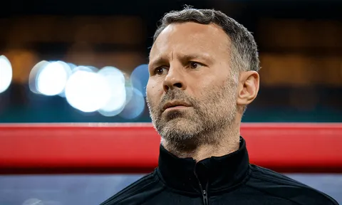 Ryan Giggs: Liverpool không hề mạnh hơn nhưng lại thật đáng sợ