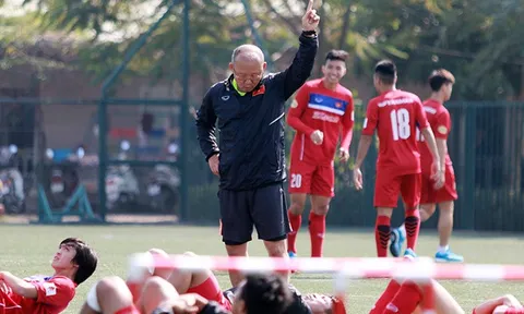 HLV Park Hang-seo chốt danh sách: Có mông lung như một trò đùa?