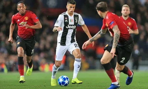 Juventus hồi đáp Man Utd về thương vụ 40 triệu euro và cả vụ Pogba