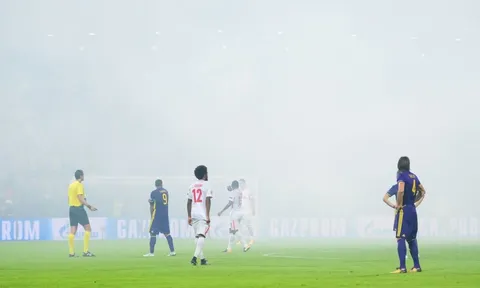 Sân nhà của Maribor ngập trong "khói lửa" ở Champions League