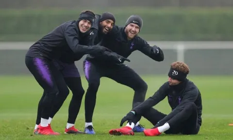 Sân tập rộn tiếng cười, Tottenham tự tin đả bại Chelsea