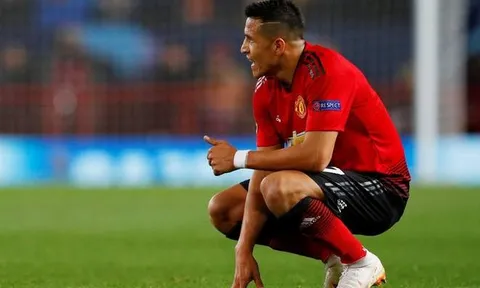 SỐC! Sanchez chạy nước rút thua cả Mata