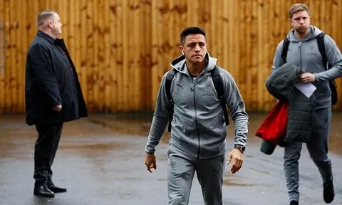 Sanchez căng thẳng đặt chân đến hiểm địa Burnley