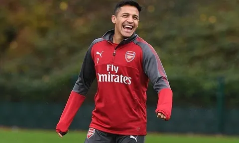 Sanchez cười hết cỡ trước trận đại chiến với Man City