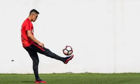 Sanchez tập luyện sung sức, chờ giải cứu Chile