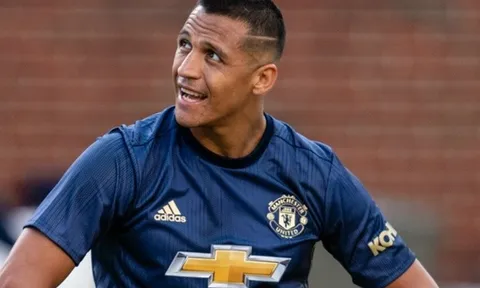 "Sao bự" mất hút, huyền thoại Man Utd nói lời bất ngờ