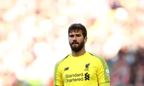 Sao Liverpool thừa nhận Man City vẫn ở 'cửa trên'
