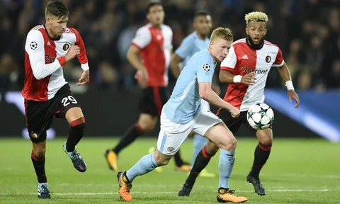 Sao Man City: Tôi đang bị Guardiola "chơi chiêu"