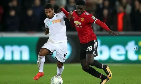 Sao trẻ Axel Tuanzebe vs Swansea