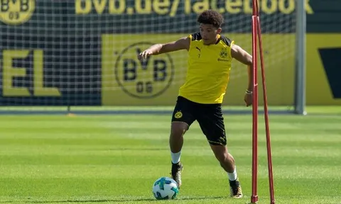 Sao trẻ Dortmund trước thời khắc lịch sử
