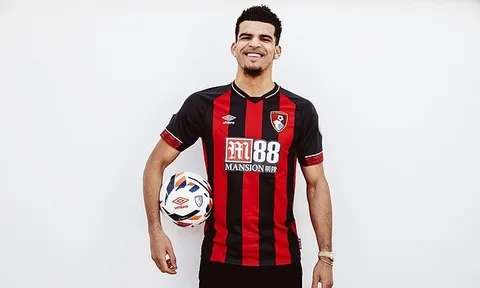 Sao trẻ Liverpool rạng rỡ ra mắt đội bóng mới