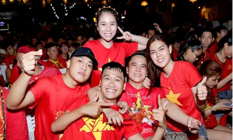 Sao Việt bùng nổ khi Việt Nam chạm 1 tay vào cúp vàng