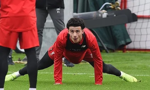 Sắp đấu Arsenal, Jurgen Klopp trình làng thần đồng 17 tuổi